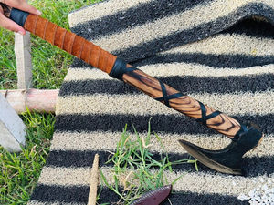 Hacha Vikinga de Doble Hoja de Acero Inoxidable Forjada a Mano, Mango de Madera de Fresno de Grado Industrial, Garantía de 3 Años, Uso en Supervivencia, Bodas - Product Image 2