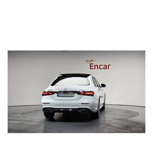 Mercedes-Benz Classe E E350 4MATIC AMG Line 2023, 48 166 km, boîte automatique, sièges en cuir, conduite à gauche, caméra de recul - Product Image 3