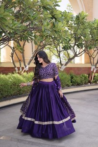 Conjunto de Lehenga con Bordado de Lentejuelas Zari en Satén Purple Glory - Product Image 6