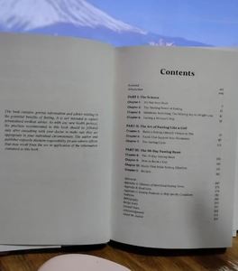 Rápida como una niña, de Mindy Pelz, libro en inglés de bolsillo sobre nutrición y ayuno para mujeres - Product Image 3