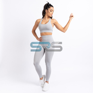 Ensemble de sport yoga 2 pièces pour femme, short taille élastique respirant coupe ajustée en tissu intelligent, idéal pour la course décontractée - Product Image 4