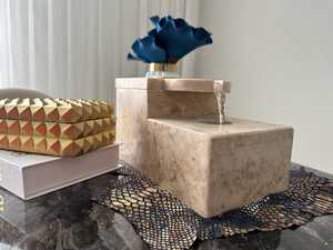 Fontaine d'eau électrique de table en marbre travertin pour la maison et le bureau, avec son cascade relaxant, pour le yoga, le soulagement du stress et la décoration - Product Image 2