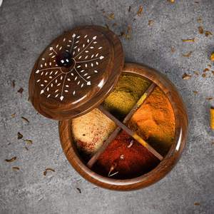 Masala Dani en bois artisanal |   Boîte à épices ronde avec 4 compartiments |   Conteneur de rangement pour la cuisine - Product Image 1
