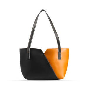 Wholesale <b>Large</b> Capacity Genuine Leather Tote <b>Bag</b> for Ladies Premium Zipper Closure Luxury Portable Versatile Design for Women - Product Image 1