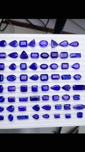แทนซาไนต์ดิบธรรมชาติ รับรองโดย IGI ไม่ผ่านการบำบัด รูปทรงคละกัน 708 กะรัต สีสันสวยงาม ระยิบระยับ คุณภาพพรีเมียม พลอยสีม่วงน้ำเงิน - Product Image 4