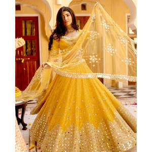 Ropa de fiesta Lehenga Choli con trabajo de espejo de papel intrincado Suministros de fiesta elegantes - Product Image 3