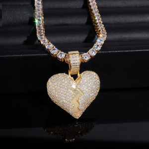 Pendentif Cœur Brisé en Argent 925 Micro Pavé Diamant Givré, Bijou Classique et Tendance, Cadeau pour Lui/La - Product Image 4