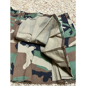 Kilt écossais camouflage utilitaire avec poches cargo et rabats à pression, style rock punk, jupe 2026 - Product Image 5