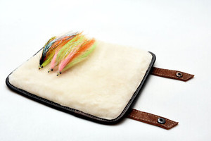 Caja de aparejos de pesca con mosca de cuero, diseño de dos capas, impermeable, estilo vintage, forro de piel, unisex, con cierre a presión - Product Image 3