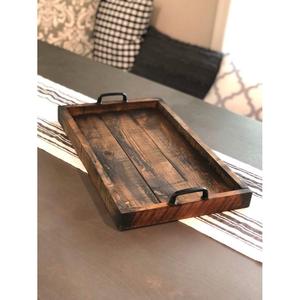 Plateau de service en bois jetable gravé à la main, style campagnard, avec poignées, design personnalisé pour les fournitures de restaurant - Product Image 1