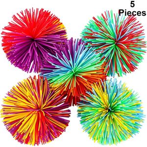 Set di 5 Palline Colorate Antistress, Morbidi Giocattoli Arcobaleno Rimbalzanti per Feste e Regali di Compleanno - Product Image 4