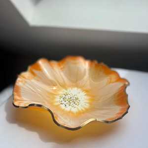 Grande corbeille en résine : Jaune orange pailleté - Élégante corbeille décorative pour fruits - Product Image 1