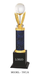POOJA GIFT CORPORATION - Juego de Trofeos de Cristal con Base Azul y Alas Doradas, Modelo 707 a de Metal Fundido a Presión para Premios Deportivos - Product Image 5