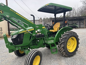 Tractor Agrícola Multifuncional John Deere 5060E Premium de 60hp en Stock, con Rodamientos, Motor, Bomba de Engranajes y Caja de Cambios - Product Image 6