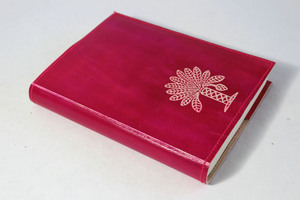 Carnet à couverture souple en papier sans acide, motif bananier symbolique en relief, 100 feuilles - Product Image 2