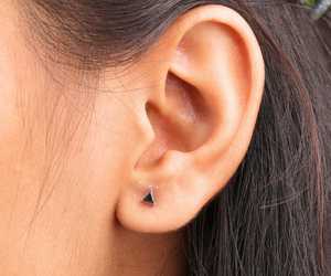 Boucles d'oreilles clous modernes bohèmes en diamant naturel poivre et sel taille triangle, plaqué or, certifiées IGI, pour femme - Product Image 2