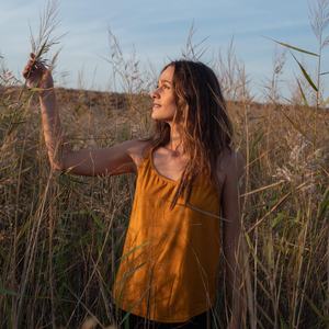 Top Boho con Espalda Descubierta y Diseño de Tirantes, Ligero, Esencial para Festivales de Verano, Camisa Cómoda de Estilo Bohemio - Product Image 3