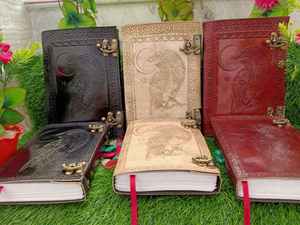 Cuaderno de Cuero Genuino de Alta Calidad con Tapa Dura, Cuaderno Puro de Cuero Genuino, Exportador de Diarios de Cuero Genuino para Hombre y Mujer Unisex - Product Image 3