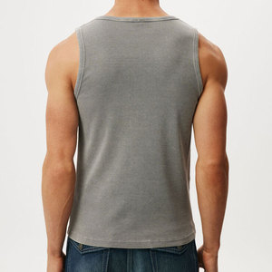 2026 Seamless <b>Singlet</b> Plain Manufacturer Streetwear Vintage Custom Design Round Neck Sleeveless <b>Running</b> Wear Tank Top For Men - Product Image 2