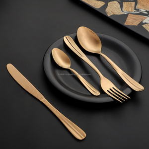 Juego de cubiertos de acero inoxidable Maangdaar PVD dorado Cubiertos de lujo Grado 202/304 Cuchara brillante Tenedor Cuchillo Cuchara de bebé Hecho en té India - Product Image 3