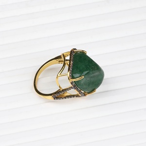 Bague coussin en argent sterling 925 massif plaqué or avec accent diamant et quartz vert naturel, bijoux fins, Memoria Jewels, vente en gros - Product Image 2