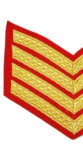 El chevron de 4 barras (cuatro franjas en forma de V) es el insignia más común del rango de Sergeant. - Product Image 5