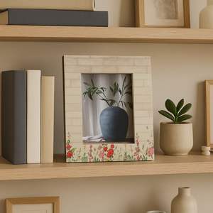 Cadre photo artisanal en os avec motif floral - Product Image 5