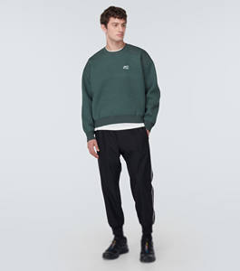 Suéter Verde Acanalado Elegante para Hombre con Diseño Moderno, Sudadera con Capucha Cómoda y a la Moda para Uso Casual - Product Image 2