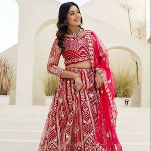 Sarees indio listo para usar 1M listo para usar Saree Bollywood secuencia bordado seda color melocotón Sarees fiesta desgaste por Fatema - Product Image 4