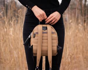 Mochila Mini de Cuero Genuino Personalizada OEM de Alta Calidad, Bolsos y Maletas al por Mayor, Bolso de Hombro de Cuero para Mujer LSBP-0129 - Product Image 5