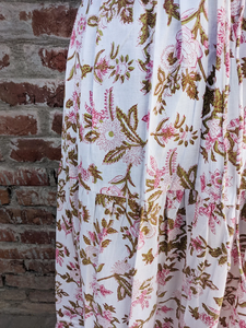 ชุดเดรสกระโปรงยาวพิมพ์ลายด้วยมือแบบอินเดียสำหรับผู้หญิง ชุดเดรสพิมพ์ลายด้วยมือสำหรับผู้หญิง กระโปรงยาวผ้าฝ้ายสีขาว ราคาโรงงาน - Product Image 4