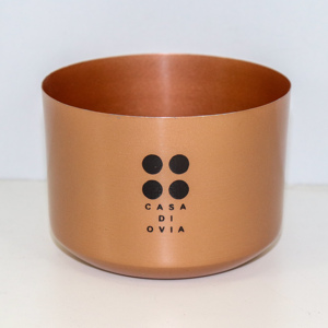 Casa Di Ovia - Portavelas Cilíndrico de Cobre Hecho a Mano con Logotipo Grabado - Decoración para el Hogar de Navidad y San Valentín - Product Image 5