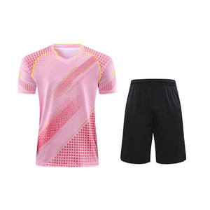 ชุดฟุตบอลมืออาชีพ ระบายอากาศได้ดี แห้งเร็ว น้ำหนักเบา พร้อมโลโก้ทีม ชุดกีฬาสำหรับฝึกซ้อมและแข่งขัน - Product Image 1
