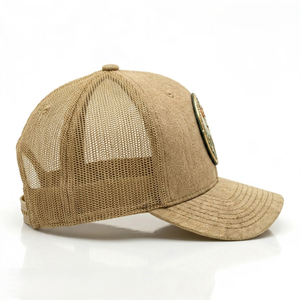 Gorras Trucker de Golf de Marca Privada, 6 Paneles, Bordado 3D, Malla Premium, OEM ODM, Logotipo Personalizado, MOQ Bajo, Color Dorado - Product Image 3