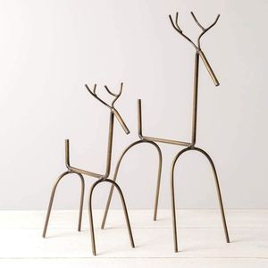 Escultura de Ciervo de Aluminio con Acabado Metálico de Lujo, Decoración Contemporánea para Árbol de Navidad, Diseño Reutilizable, Tamaño Personalizable - Product Image 3