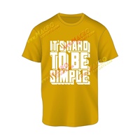 T-shirt à manches courtes en coton 96% et élasthanne 4% de couleur dorée, avec logo imprimé sur la poitrine, texte personnalisé, style élégant, décontracté et respirant