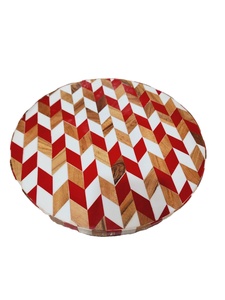 Support à gâteau en bois sculpté à la main avec résine époxy, pieds en métal de luxe, vitrine à desserts pour les célébrations, les dîners et les intérieurs - Product Image 3