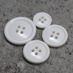 กระดุมเปลือกหอยคอโรโซแท้แบบยั่งยืน เป็นมิตรกับสิ่งแวดล้อม แบบแบน 4 รู สำหรับเสื้อโค้ท - Product Image 5