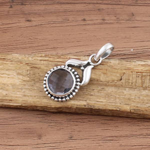 Colgante de Amatista Natural Vintage al por Mayor, Plata de Ley 925, Chapado en Platino, con Puntos, Hecho a Mano, Fabricante de Dijes de Piedras Preciosas al por Mayor - Product Image 2