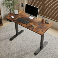 Bureau debout électrique brun rustique, table relevable moderne à hauteur réglable. Convient comme bureau d'ordinateur et bureau de jeu pour la maison