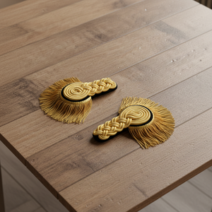 Hombreras Negras y Doradas, Hechas en Hilo Metálico Dorado, Productos al Mejor Precio - Product Image 5