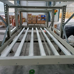 Système de rayonnage à rouleaux en acier robuste FIFO, rayonnage à flux de palettes, système modulaire extensible à flux gravitaire, capacité de charge élevée pour le stockage - Product Image 1