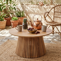 Table basse moderne en teck massif artisanal avec base à lattes, écologique, pour salon, Tya Loka Wood Soul CT-AXL-057