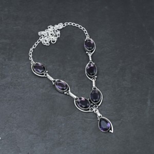 Collar Hecho a Mano con Cadena de Eslabones de Plata de Ley 925 Genuina de Alta Calidad con Gema de Amatista Brillante en Engaste de Bisel de 10x14mm - Product Image 3