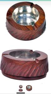 Cenicero Redondo de Madera Lowellcraft Premium para Cigarrillos, para Uso en el Hogar o como Regalo - Product Image 2