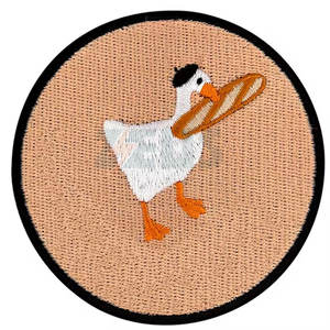 Parches de Chenilla de Color Sólido con Diseño Único, Etiqueta Privada Personalizada con su Propio Logotipo, Parches de Chenilla de Zeus International - Product Image 1