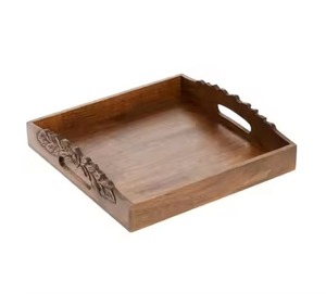 Plateau de service carré moderne en bois avec motif végétal sculpté, design traditionnel haut de gamme fait main pour utilisation sur table - Product Image 1