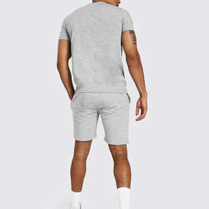 Ensemble T-shirt et short d'été pour homme, taille personnalisée, prix bas, vente chaude, mode décontractée, respirant, séchage rapide, streetwear 100% - Product Image 3