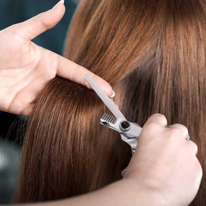 Ciseaux à effiler les cheveux avec poignée élégante 6,6 pouces, lames durables et affûtées, cisailles à effiler pour barbier avec vis fantaisie pour un coiffage de précision - Product Image 3