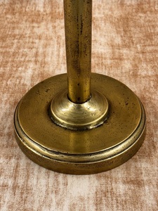 Table de bar ronde de style vintage, plateau lisse, base sur pied solide, design peu encombrant, construction durable, idéale pour les espaces de vie élégants - Product Image 4